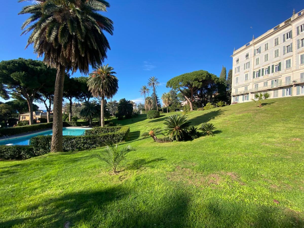 Ferienwohnung Casaviva-Stylish Trilo With Ac-Shared Pool-Parking Genua Exterior foto