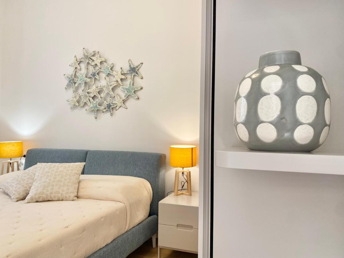 Ferienwohnung Casaviva-Stylish Trilo With Ac-Shared Pool-Parking Genua Exterior foto