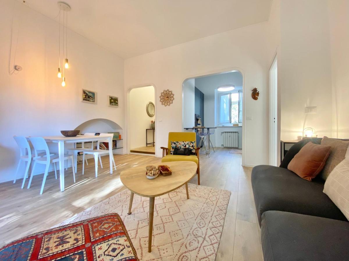 Ferienwohnung Casaviva-Stylish Trilo With Ac-Shared Pool-Parking Genua Exterior foto