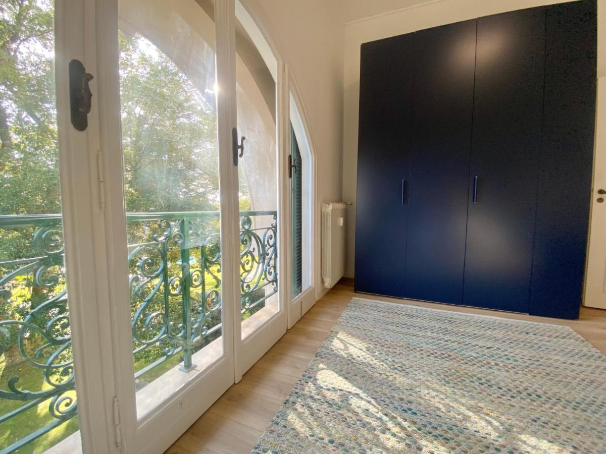 Ferienwohnung Casaviva-Stylish Trilo With Ac-Shared Pool-Parking Genua Exterior foto